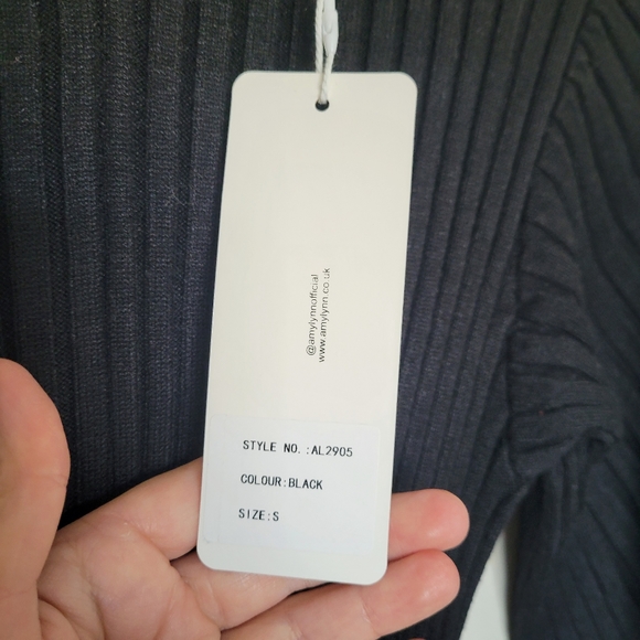 AMYLYNN The Bae Wide Leg Fitted Knit Jumpsuit in Black - Picture 11 of 12